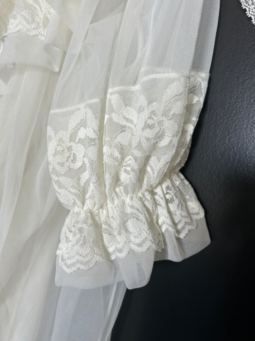 Vintage Sheer Lace Peignoir Set - Cream - Picture 7 of 8